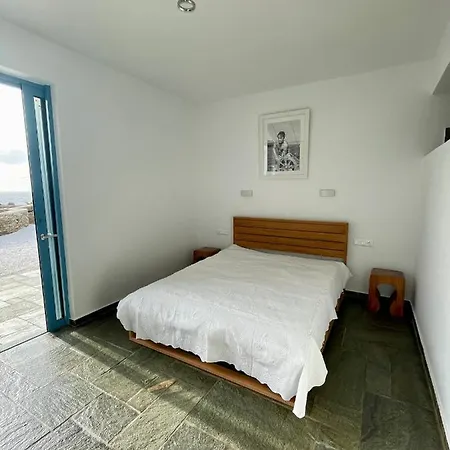 빌라 Tres Belle Maison Sur La Plage De Golden Beach 가브리온